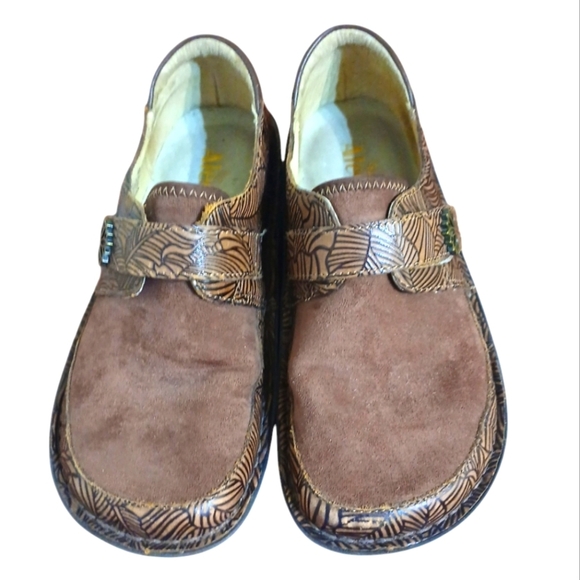Alegria Engraved Brown Suede Mule Clogs Women's size 6 - Picture 2 of 13